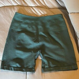 Alphalete Green Bike Shorts High-Waisted Performance (Never Worn)